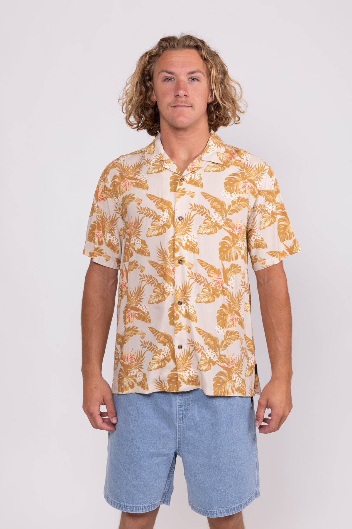 Rusty USA La Jolla Tropics Short Sleeve Shirt TAUPE